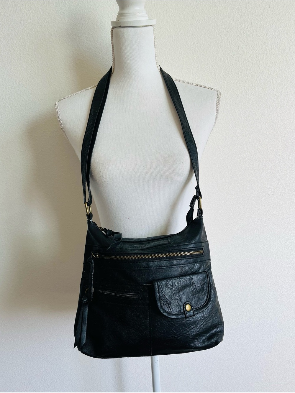 American Eagle Outfitters Black Leather Crossbody Bag